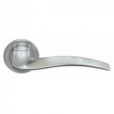 Дверные ручки Morelli Luxury NC-6 ВОЛНА Цвет - Матовый хром Morelli